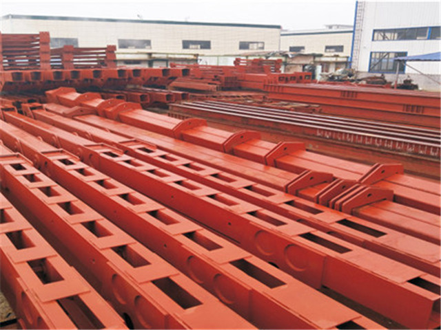 掛籃一體式主桁架